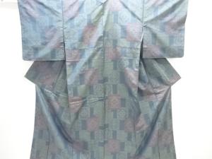 重ね色紙に華紋織り出し本場大島紬着物